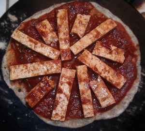 bbq tofu pizza before suace