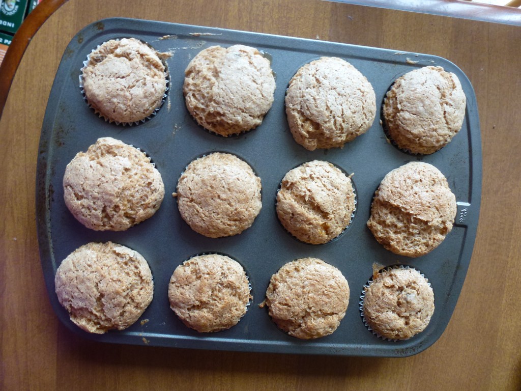 cinnamon streusal cupcakes