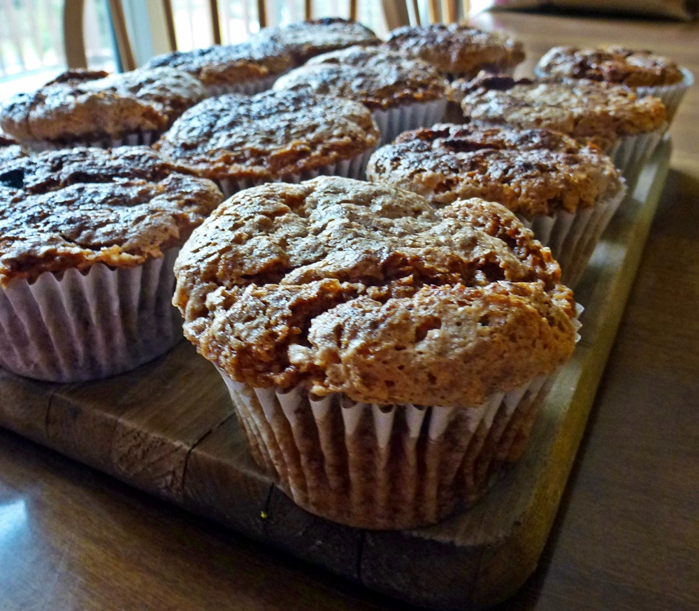 cinnamon streusal cupcake