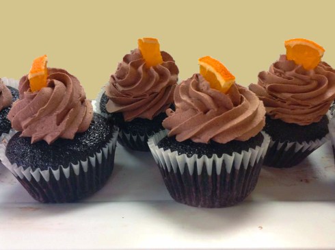 chocolate creamsicle cupcake 2